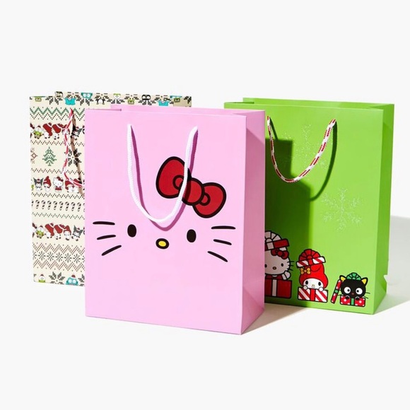 Forever 21 x Hello Kitty & Friends Gift Bag Set - 3 pack | NWT - Picture 1 of 4